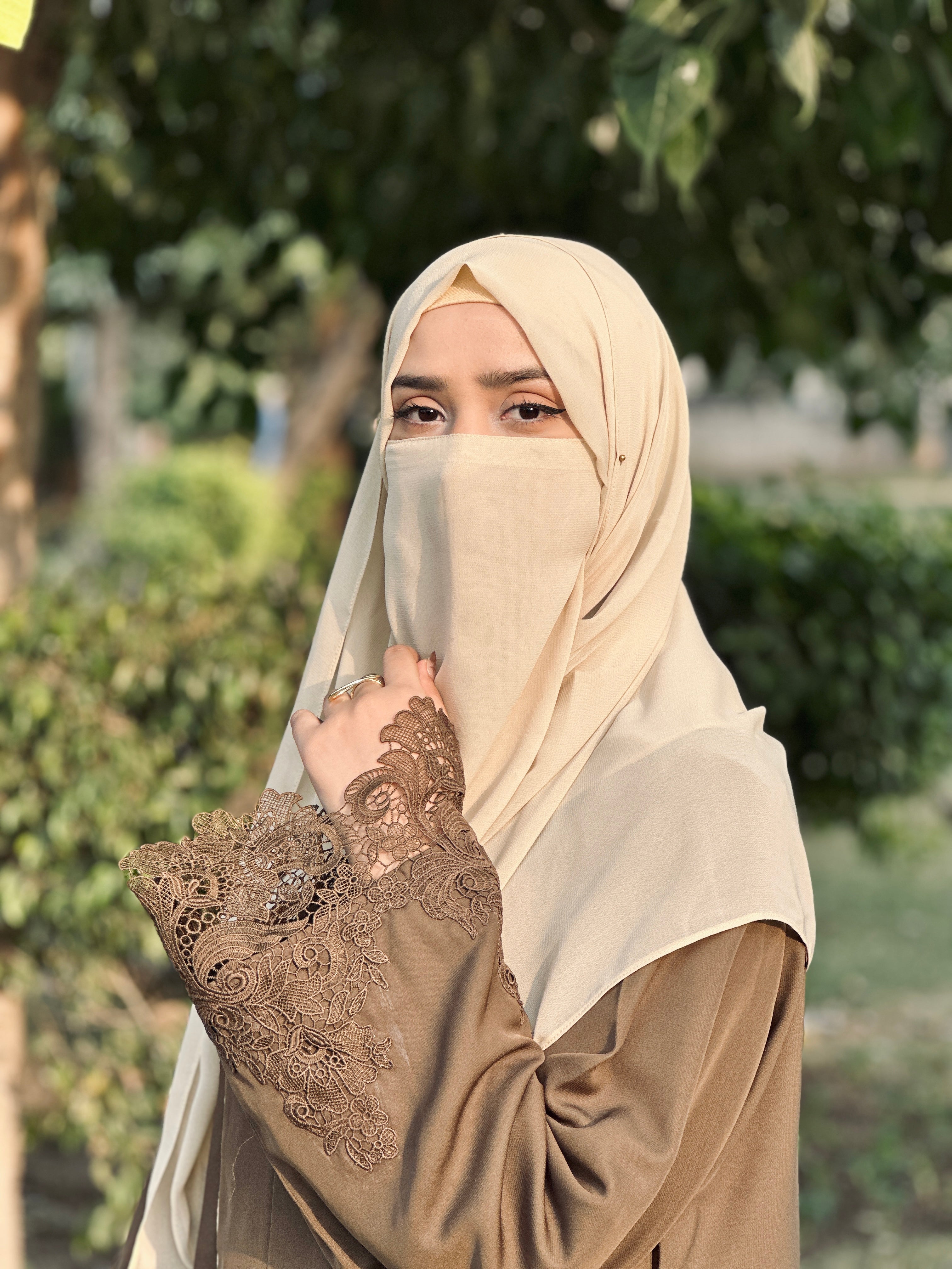 Lace Abaya